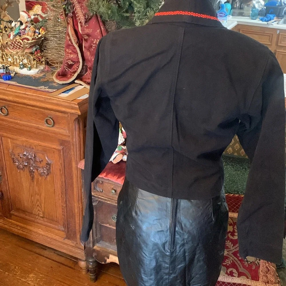 Cach’e Black Red leather color block fitted versatile Moto jacket & Skirt - Picture 4 of 10